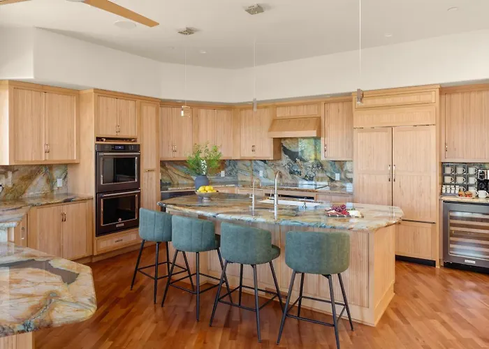Country house Luxury 4br Estate For 10, Red Rock & Golf Views, Sauna, Geodome, Massage, Yoga Sedona