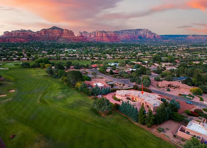 Country house Luxury 4br Estate For 10, Red Rock & Golf Views, Sauna, Geodome, Massage, Yoga Sedona