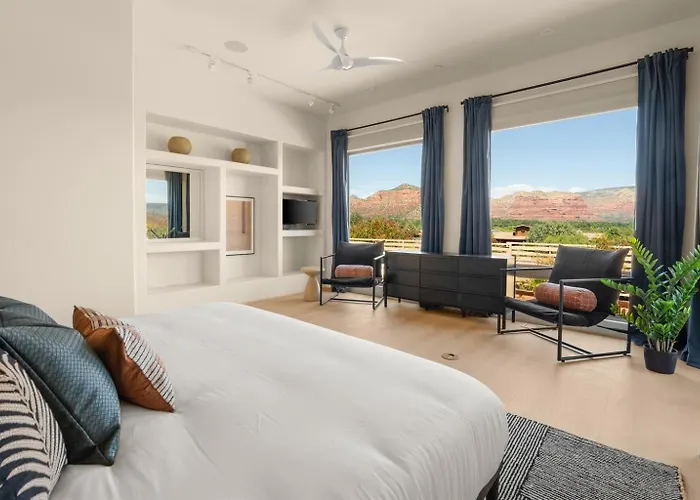 Luxury 4br Estate For 10, Red Rock & Golf Views, Sauna, Geodome, Massage, Yoga Country house *