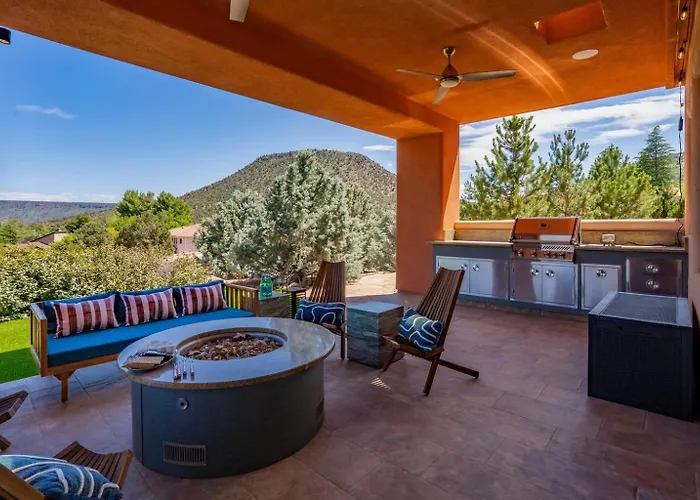 Country house Luxury 4br Estate For 10, Red Rock & Golf Views, Sauna, Geodome, Massage, Yoga *